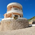 Lighthouse - House With Amazing Sea Views * サン・マルティーニョ・ド・ポルト